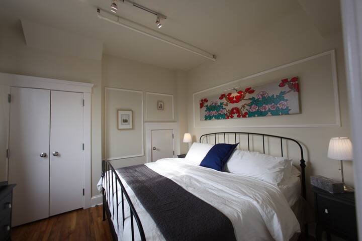 2 BR w/ Terrace @ Box House Hotel gallery image 5