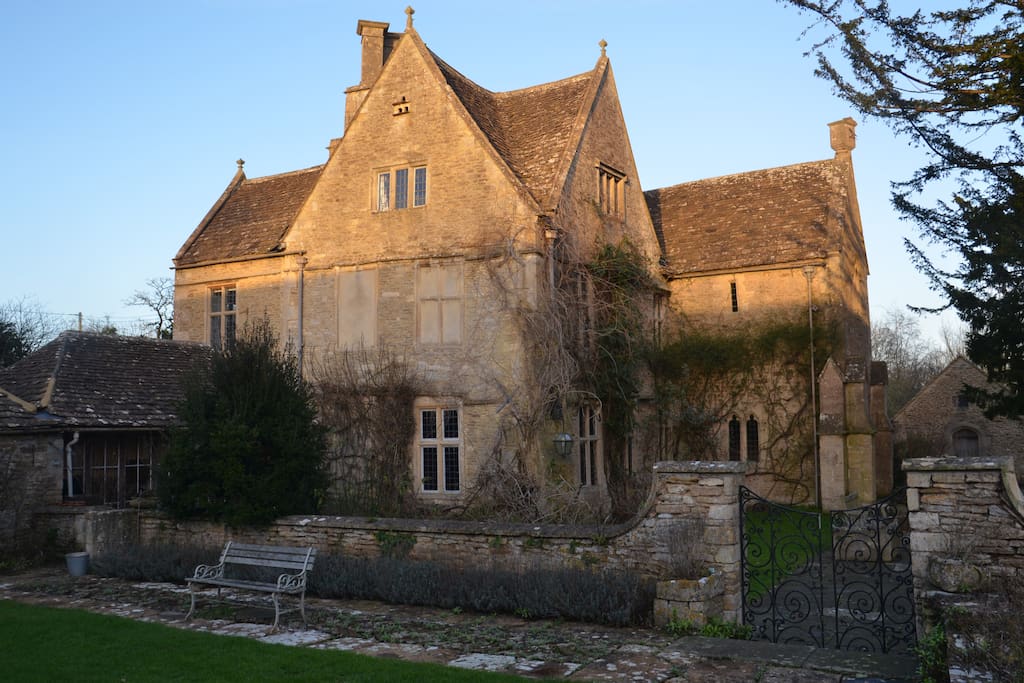 Sheldon Manor Houses for Rent in Chippenham, England, United Kingdom