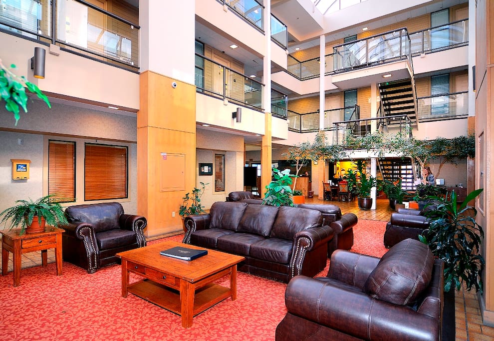 Lobby & Atrium area