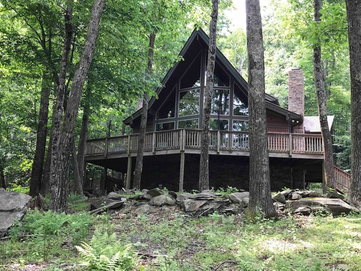 410 Fawn Ridge Drive, Roseland Va 22967 Chalets for Rent in