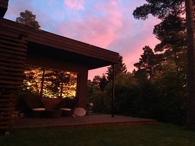 Family friendly designer villa & private garden gallery image 2