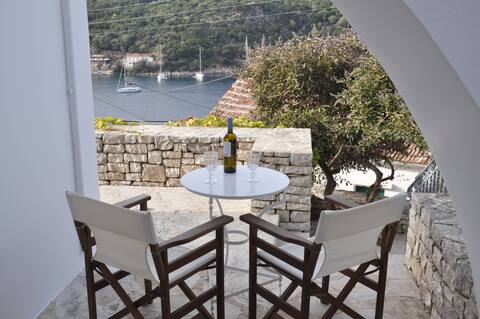 GR-09.Kioni!Amazing sea views !3 mins to the beach