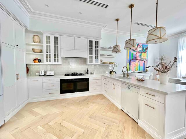 Elegant apartment in Fremantle gallery image 3