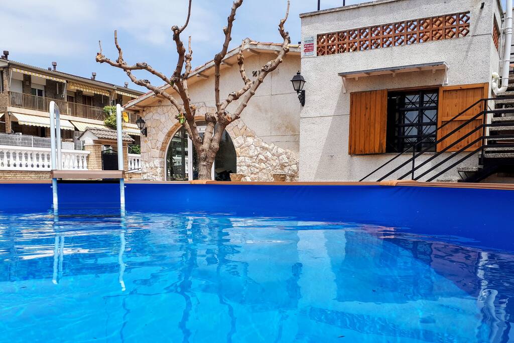 Piscina - vista casa
