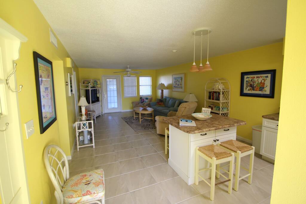 Living Room/Dining Room