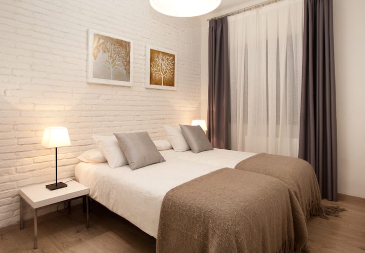 Second bedroom with AC
