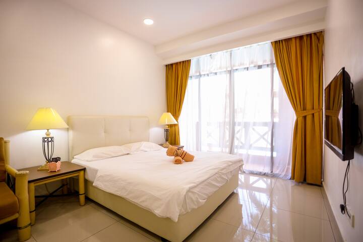 10 mins walk to Jonker, Wing 5 Costa Mahkota