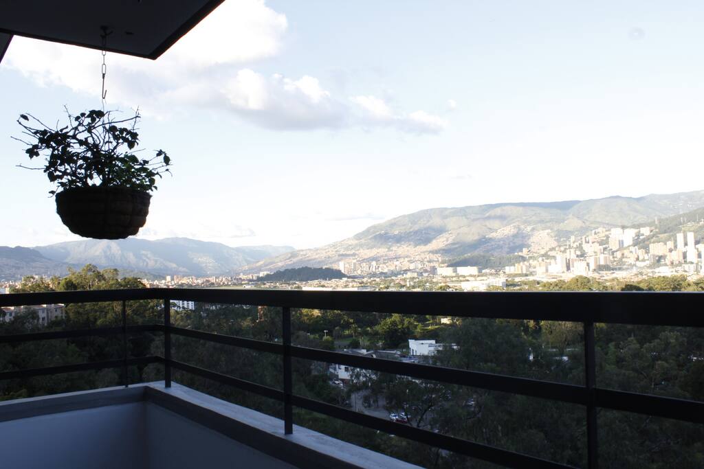 VISTA A LA CIUDAD