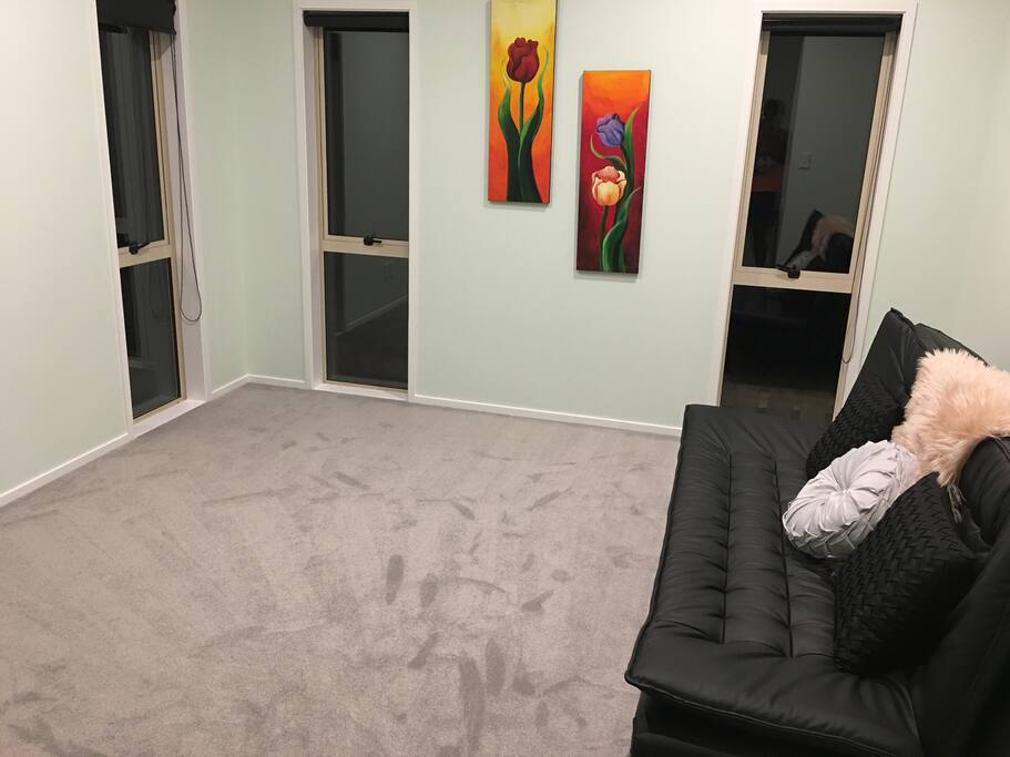 Small lounge/sofa bed