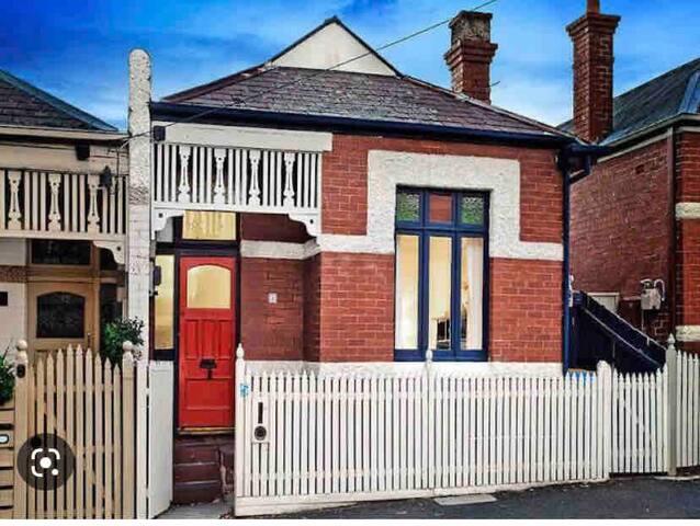 * Woodfull House* Prahran gallery image 2