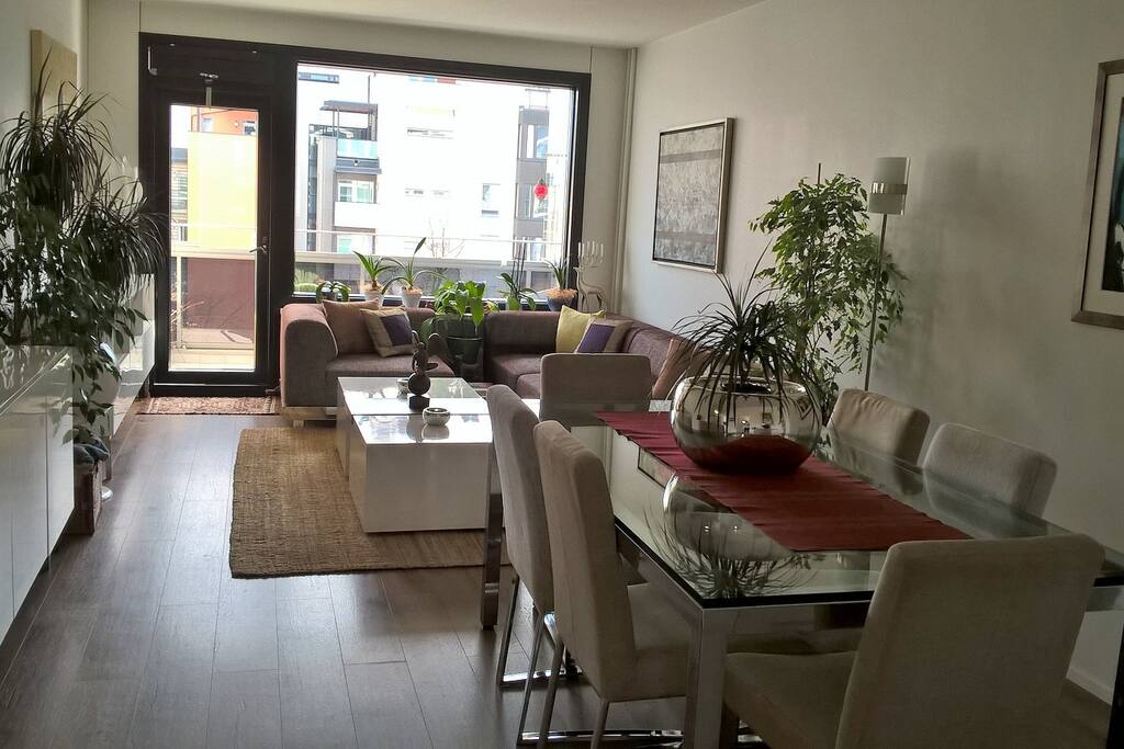 Living area that connects to the terrace.