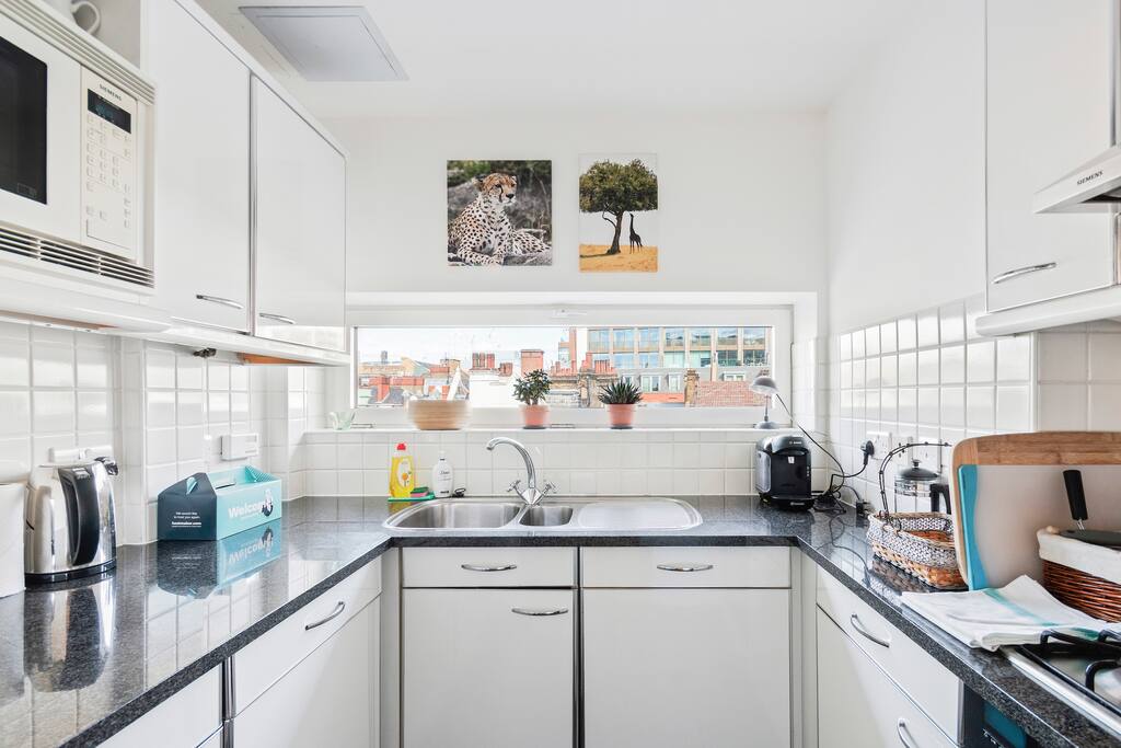 A fully-equipped kitchen...