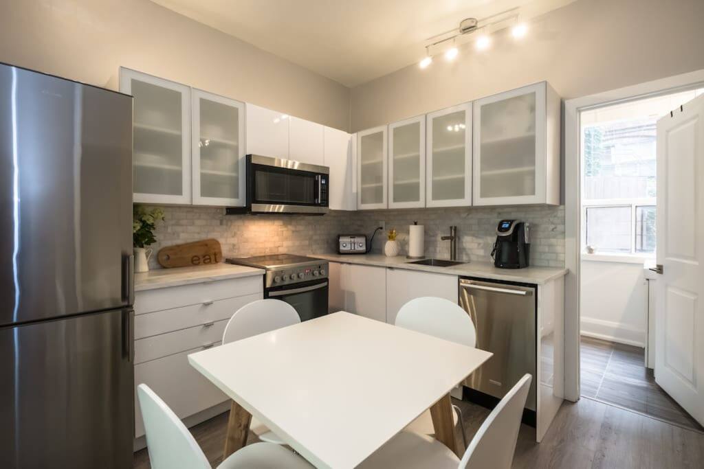 Main Floor, Kitchen includes table that can seat 4, coffee maker (Keurig), toaster, dishwasher. microwave, fridge, stove, oven and all cooking utensils.