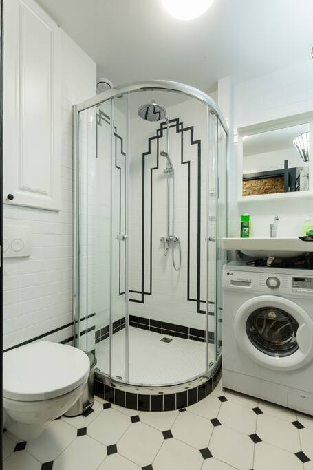 Art Deco Bathroom