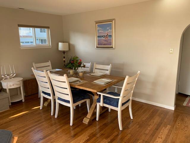 Ocean View House Few Steps from Miramar Beach gallery image 3