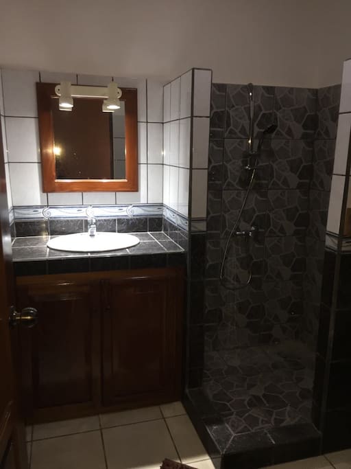 salle de bain individuelle