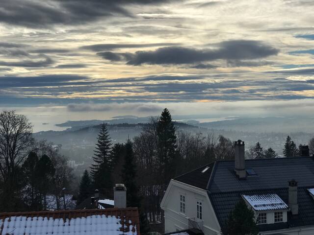 Modern house in Holmenkollen gallery image 2