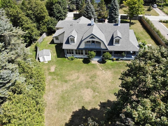 7 Br Lake Simcoe Cottage Houses For Rent In Georgina Ontario