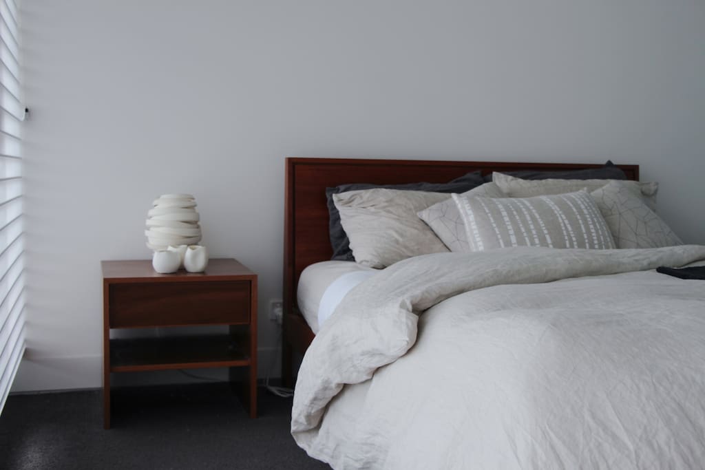 Bedroom with Queen Bed