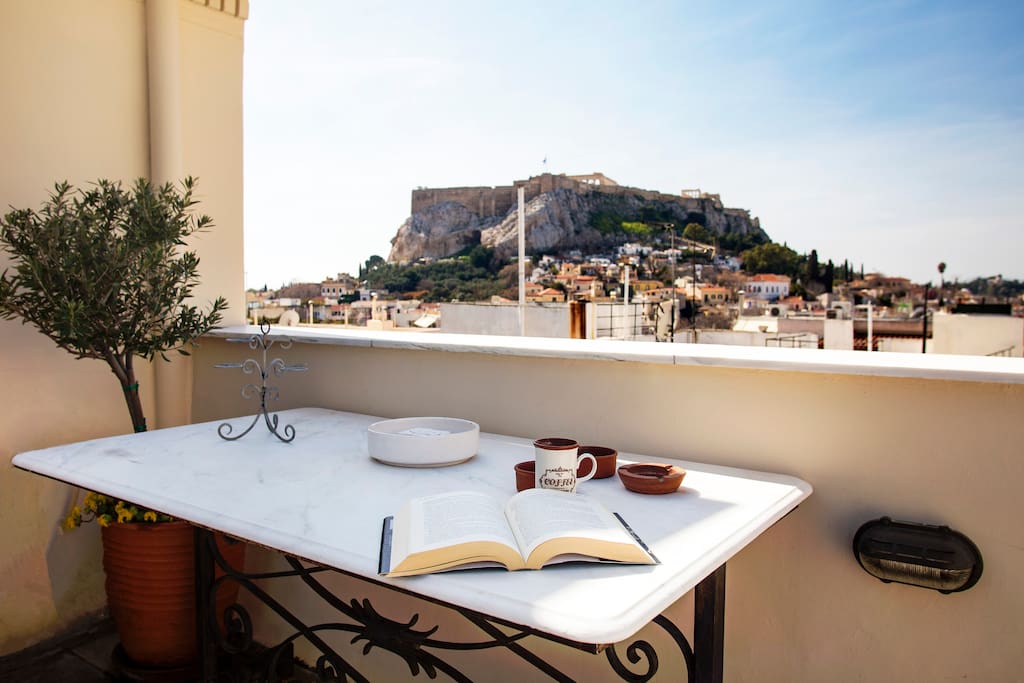 Beautiful rooftop flat with Acropolis view