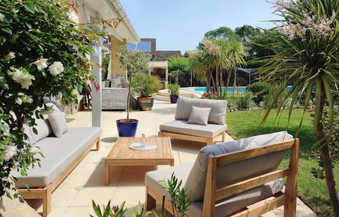 Nice house with pool near Bordeaux / Arcachon