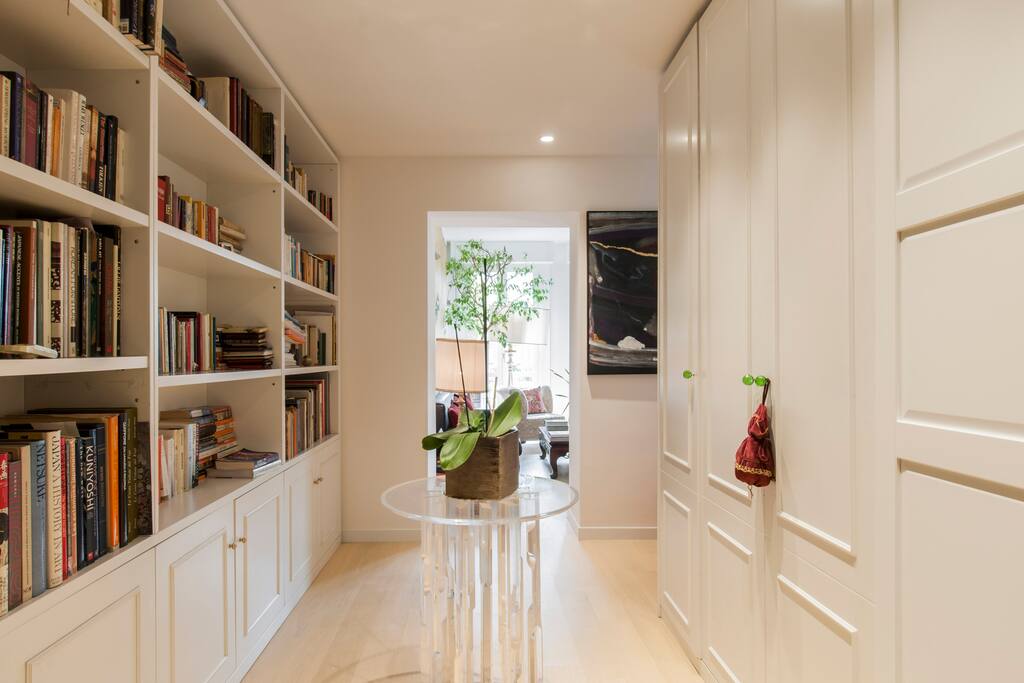 Entrance to the sitting room