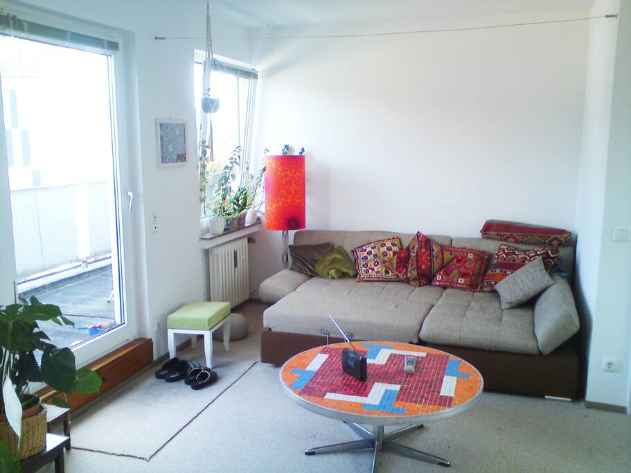 Wohnzimmer mit Schlafcouch