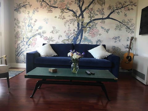 Popular Airbnb listing: Shabby Chic By the Beach - SF Sutro Lands End Area in Outer Richmond