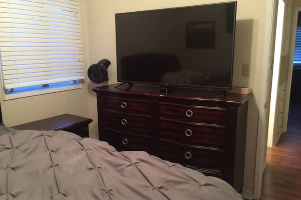 Bedroom #1 - 55" TV + Apple TV