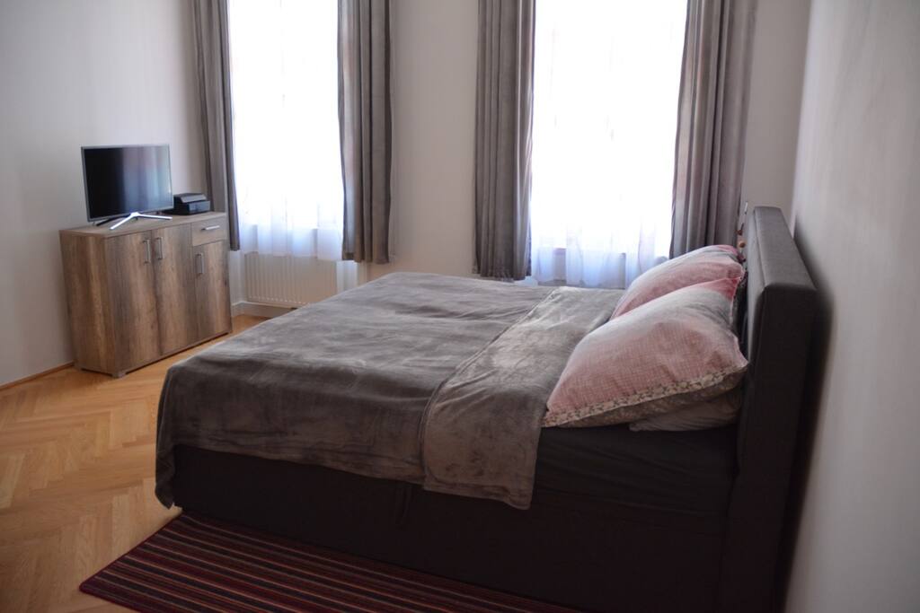 Very comfortable box spring bed
