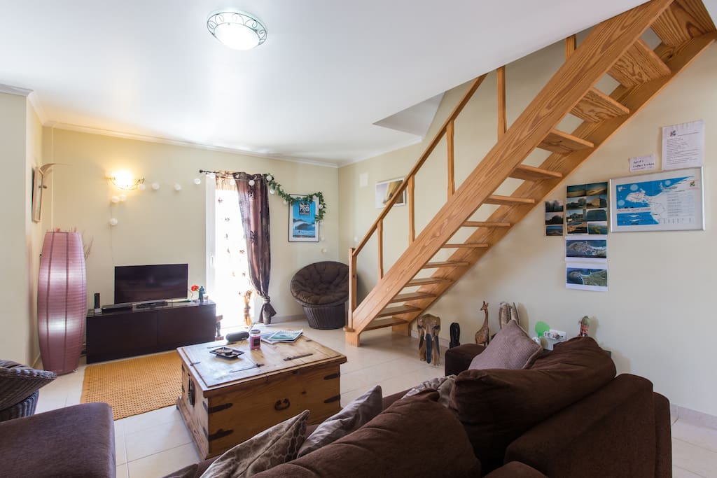 Large comfy living room with sea view baclony
