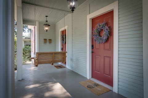 Upscale Duplex in Trendy Cooper-Young Area