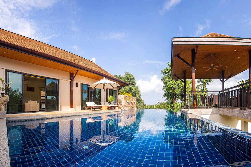 Infinity pool