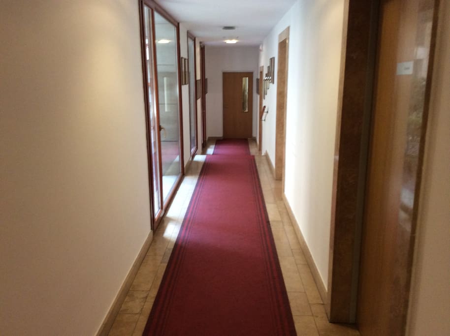 Well maintained, clean and modern communal areas.