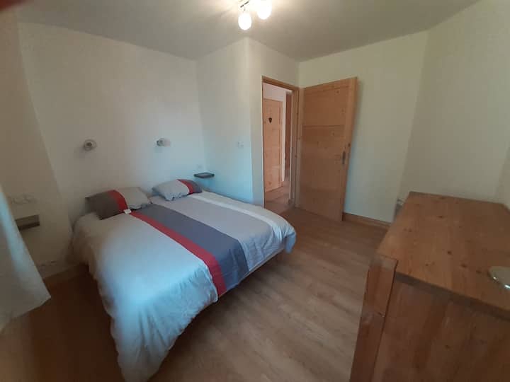 საძინებელი 1