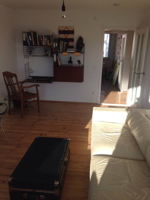 Living room (2)