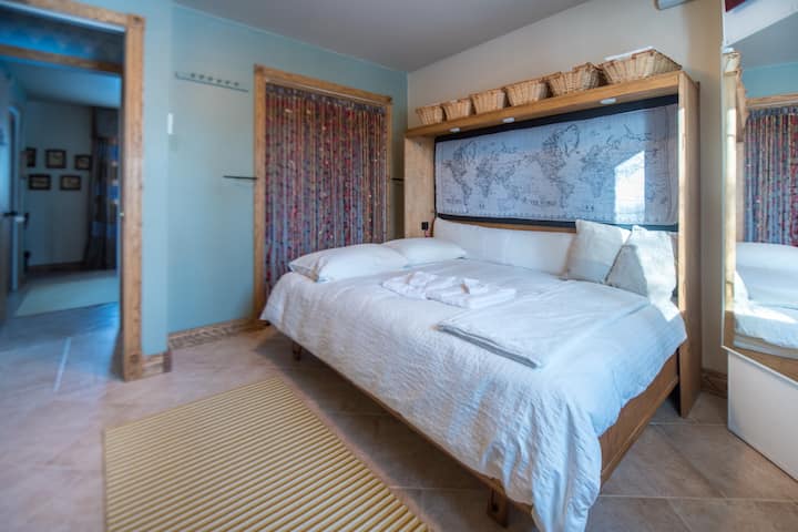 Kitanda cha ukubwa wa chumba cha kulala