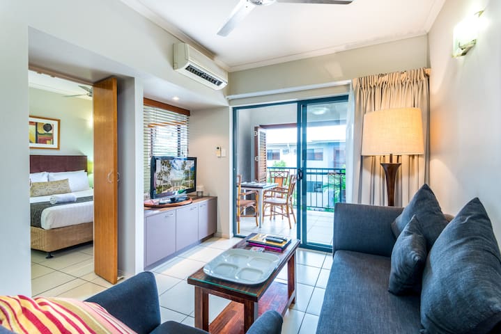 Southern Cross Apt 1194 Self Contained Single