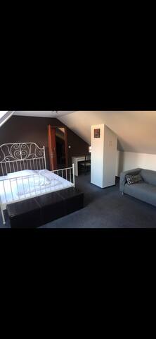 Augustus apartment gallery image 4