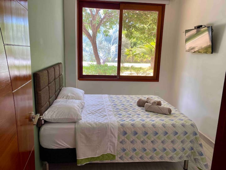 Room nro 6, Double bed (1.40), space with AA