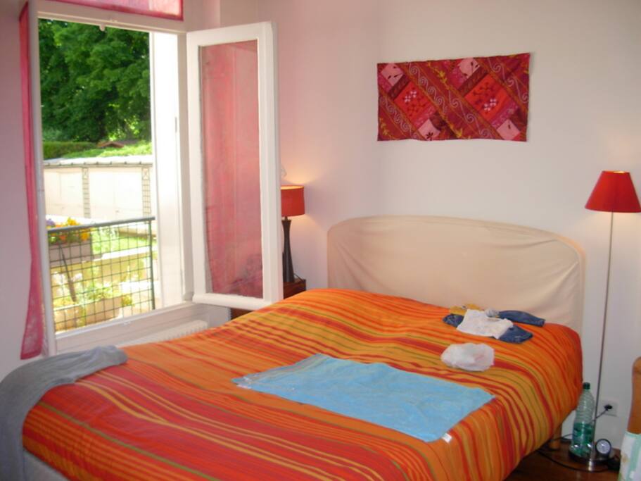 Chambre ensoleillée