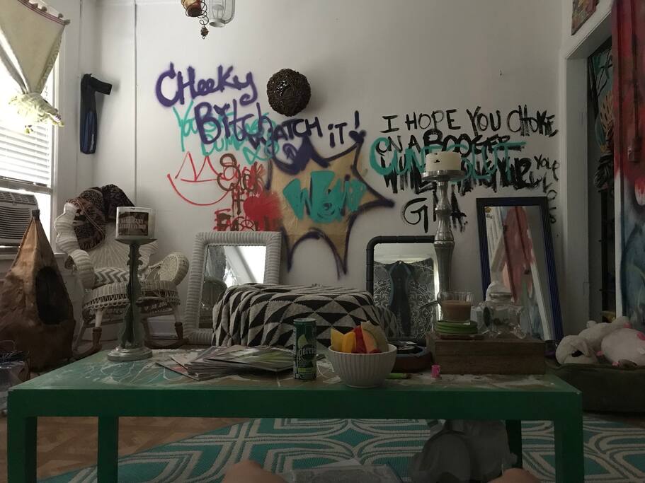My other side of my room ☀️