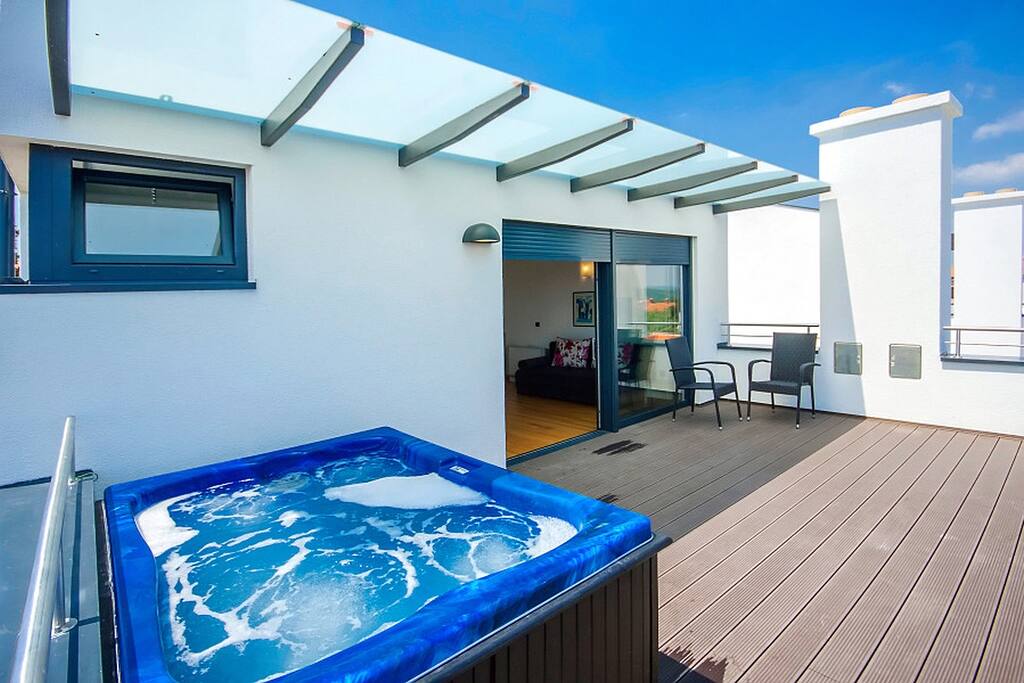 Whirlpool on the terrace