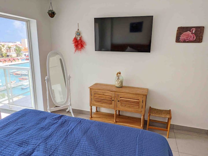 Спалня 1 с чудесна гледка към морето 