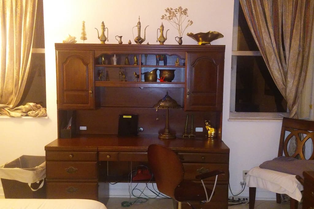 Bedroom large desk with 2 windows overlooking the waterway