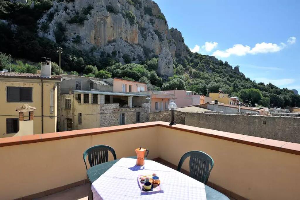 la terrazza della casa... mare montagna campagna ....tutto attorno a voi