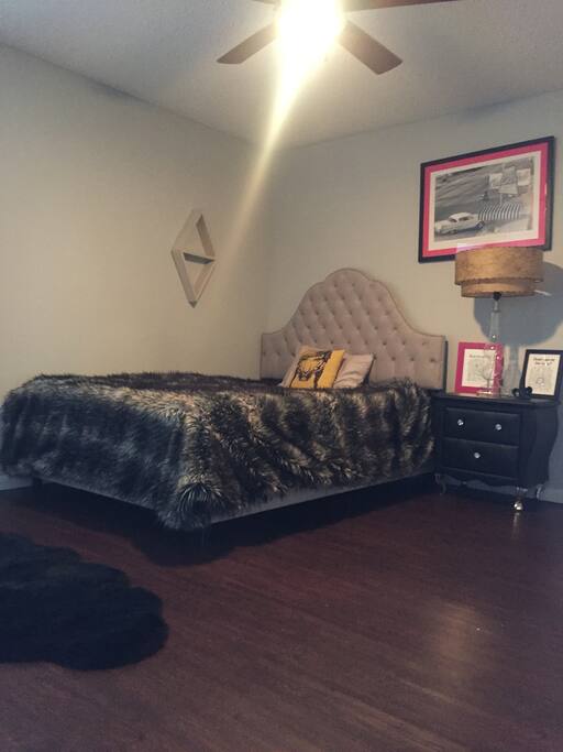 Huge bedroom. High-end mattress.
