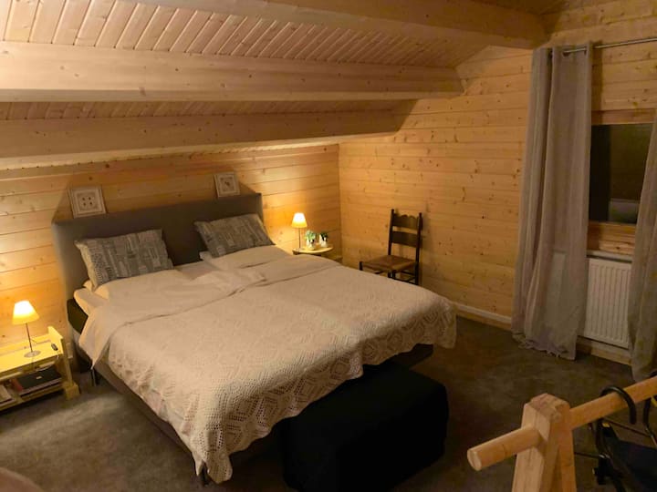 غرفة النوم 2