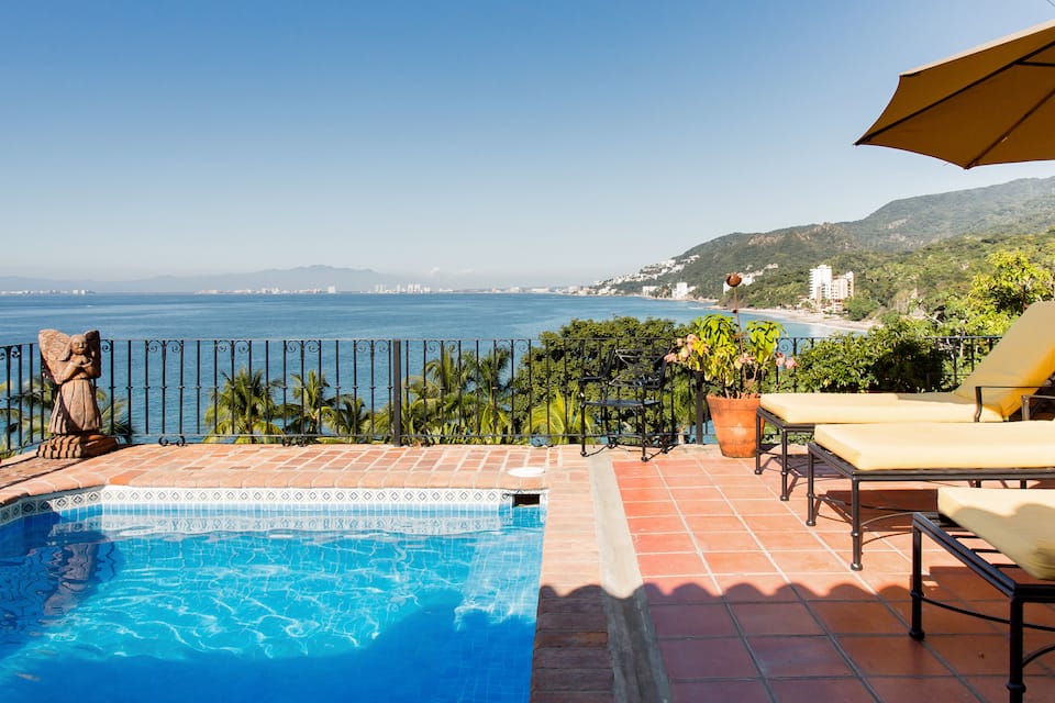A historic villa above the Bay of Banderas, Puerto Vallarta, Jalisco, Mexico, photo 3 of 10