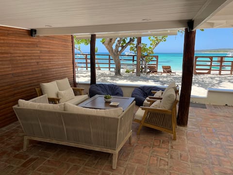 Villa Mango Exclusive BeachFront